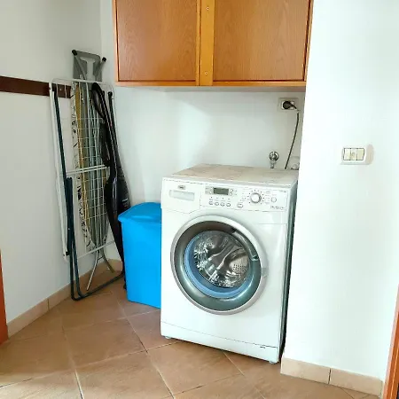 One Bedroom With Enclosed Garden And Wifi At 3 Km Away From The Apartment Arona