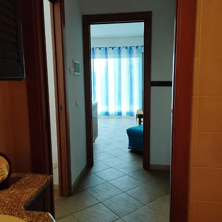 One Bedroom With Enclosed Garden And Wifi At 3 Km Away From The Apartment Arona