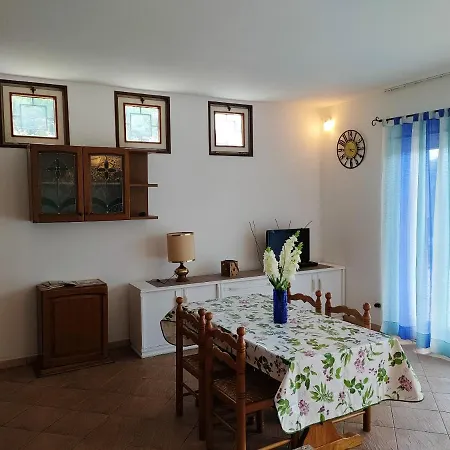 Apartment One Bedroom With Enclosed Garden And Wifi At 3 Km Away From The Arona